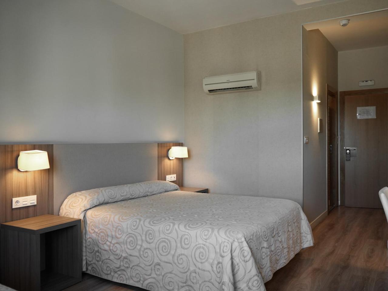 Hotel Villa Ceuti Extérieur photo
