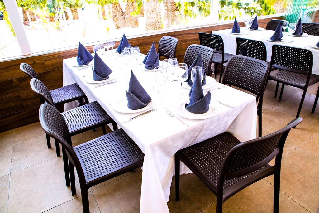 Hotel Villa Ceuti Extérieur photo
